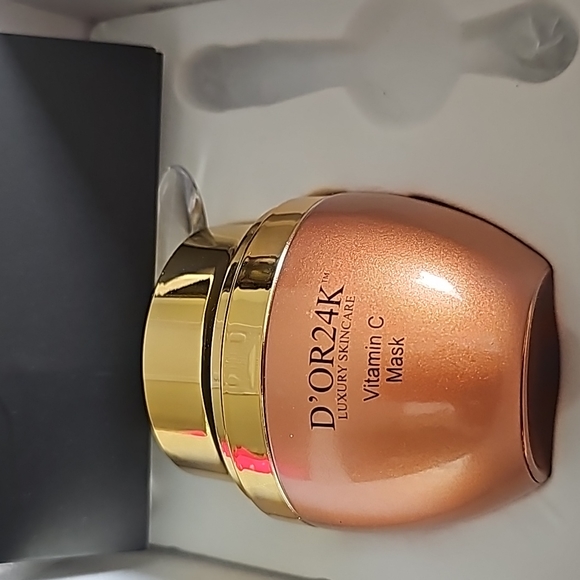 Aging mask cream - Picture 2 of 3